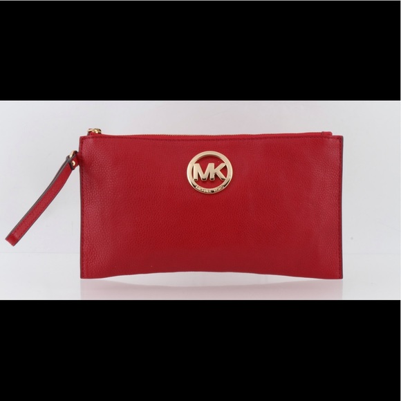 NEW - Michael Kors - “Fulton" Large Pebbled W/wristlet - Red Leather Clutch - Picture 3 of 14